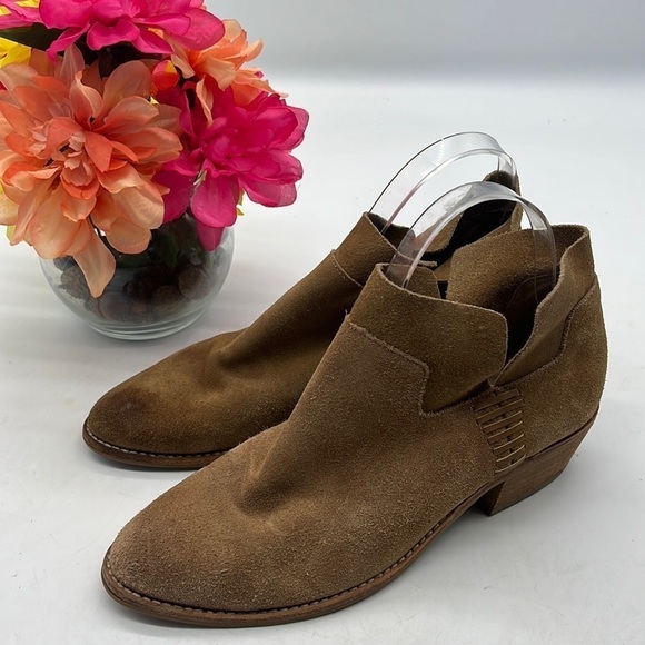 Dolce Vita Tam Suede Ankle Bootie Sz 7. MCA1247D - Picture 1 of 9